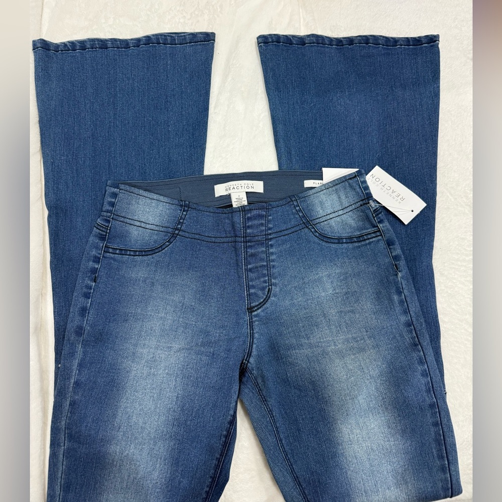 Kenneth Cole Reaction Women's Dark Blue Stretch Flare Jeans